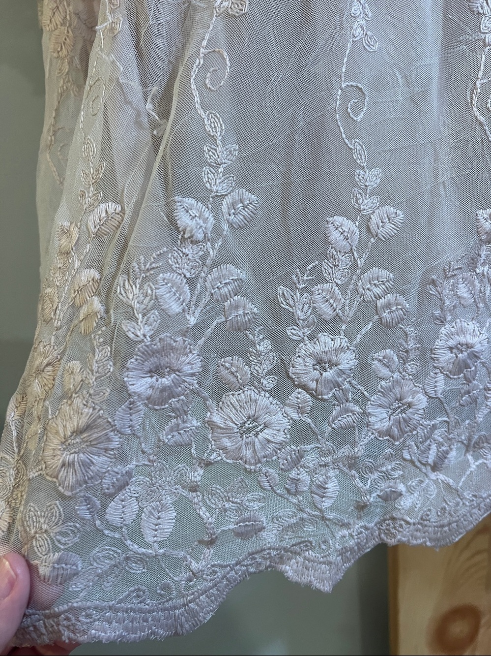 Cato Blush Sheer Embroidered lace Peasant Blouse size x large - Picture 5 of 9